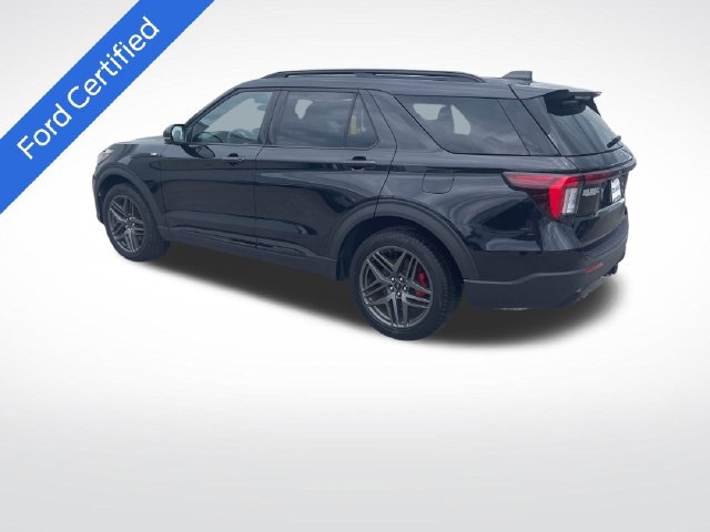 Certified 2025 Ford Explorer ST-Line w/ ST-Line Street Pack AWD/4WD image 4