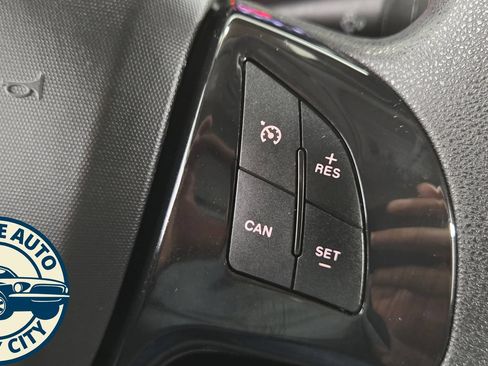 Used 2022 RAM ProMaster City Tradesman FWD image 13