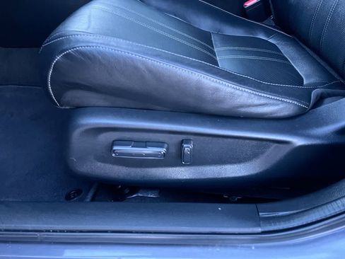 Used 2020 Honda Insight Touring image 12