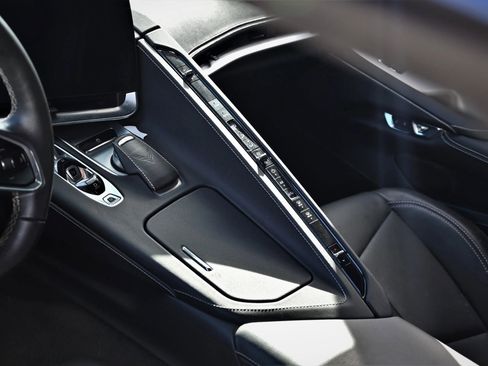 Used 2023 Chevrolet Corvette Stingray Coupe w/ Z51 Performance Package image 12