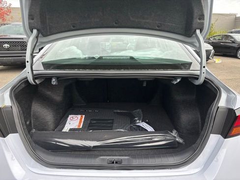 New 2025 Nissan Altima 2.5 SR w/ SR Premium Package image 13