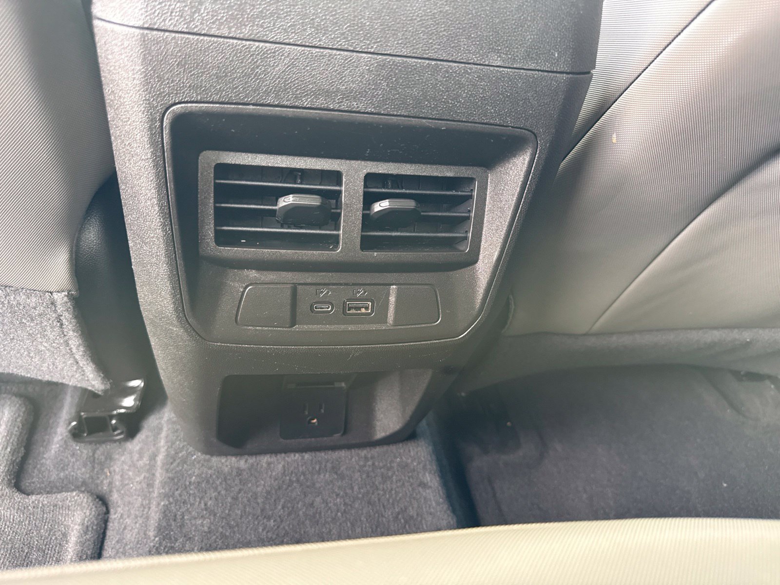 Used 2024 Chevrolet Colorado ZR2 w/ Safety Package AWD/4WD image 17