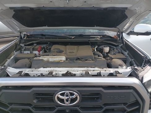 Used 2023 Toyota Tundra Limited image 13