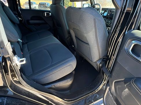 Used 2024 Jeep Wrangler Sahara w/ Technology Group image 21