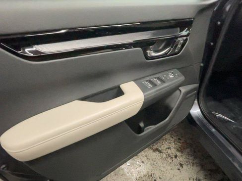 Certified 2025 Honda CR-V EX-L image 28