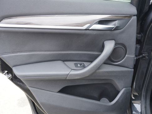 Used 2017 BMW X1 xDrive28i image 13