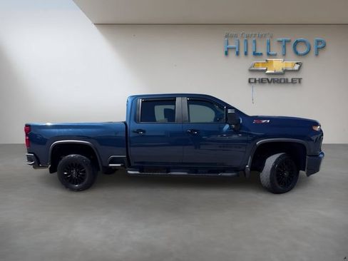Used 2022 Chevrolet Silverado 2500 LT w/ Z71 Sport Edition AWD/4WD image 3