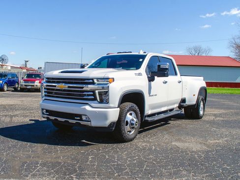 Used 2021 Chevrolet Silverado 3500 High Country image 9