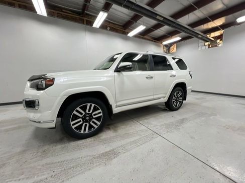 Used 2020 Toyota 4Runner Limited image 5