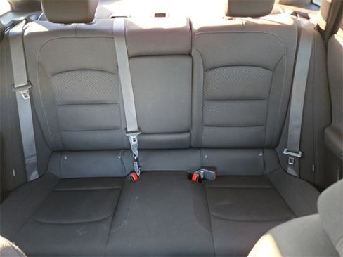 Used 2020 Chevrolet Malibu LT image 35