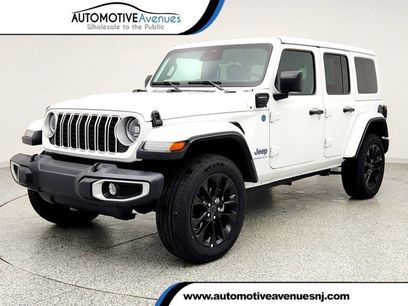 Used 2025 Jeep Wrangler Unlimited Sahara w/ Safety Group