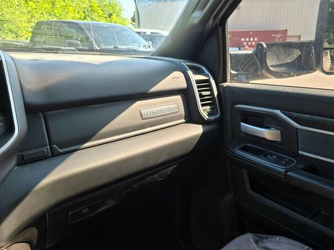 Used 2020 RAM 3500 Big Horn w/ Level 2 Equipment Group AWD/4WD image 21