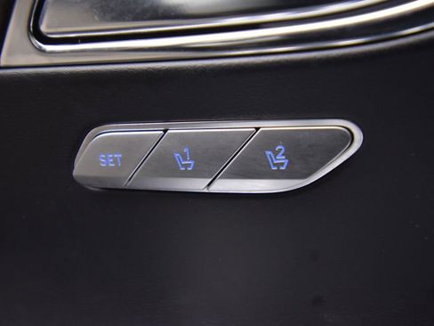 Used 2024 Genesis GV80 2.5T image 41