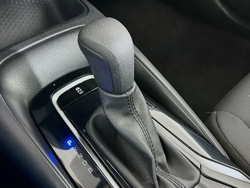 Used 2024 Toyota Corolla LE image 25