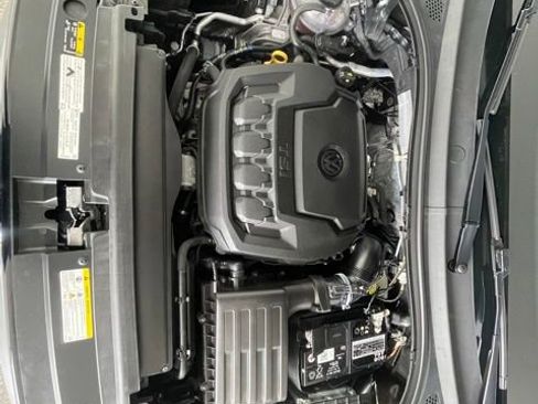 Used 2023 Volkswagen Atlas SEL R-Line AWD/4WD image 51