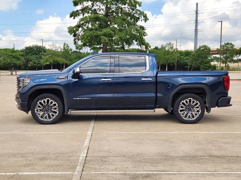 Used 2023 GMC Sierra 1500 Denali Ultimate AWD/4WD image 4