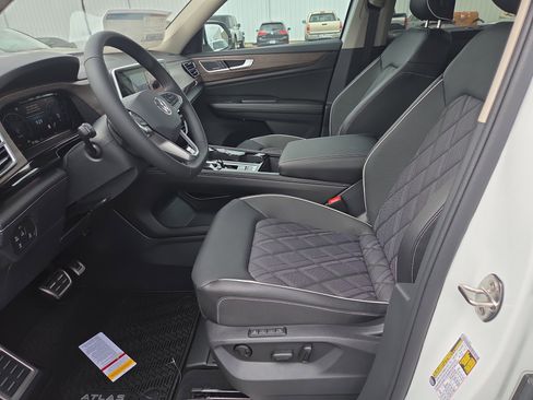 New 2026 Volkswagen Atlas SEL Premium R-Line AWD/4WD image 4