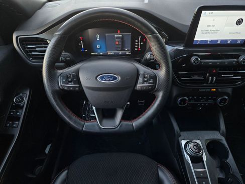 Used 2024 Ford Escape ST-Line image 12