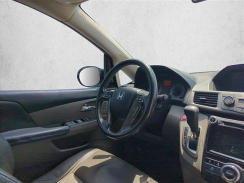 Used 2016 Honda Odyssey Touring Elite image 25
