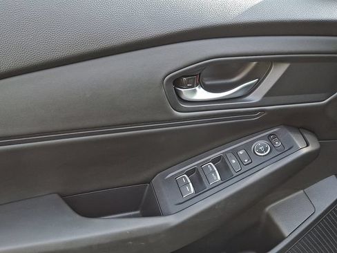 Used 2025 Honda Accord SE image 13