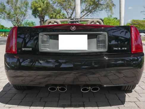 Used 2004 Cadillac XLR RWD image 7