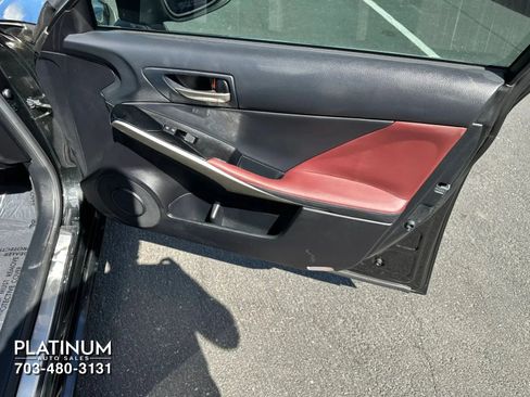 Used 2019 Lexus IS 300 RWD image 18