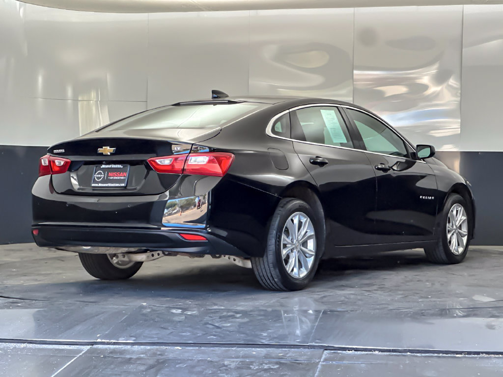 Used 2025 Chevrolet Malibu LT FWD image 3