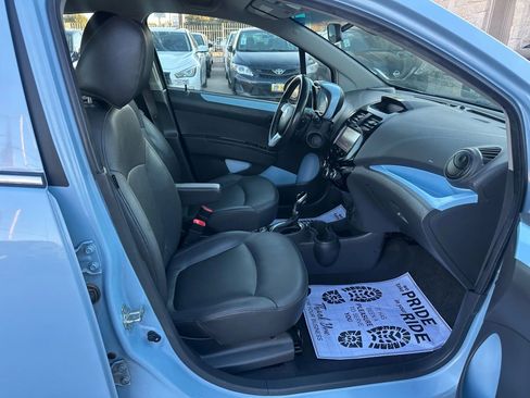Used 2014 Chevrolet Spark LT image 9