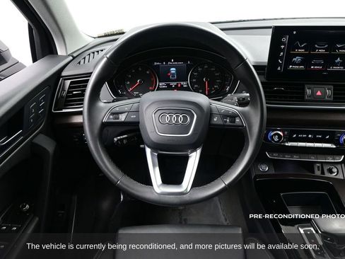 Used 2024 Audi Q5 2.0T Premium w/ Convenience Package image 29