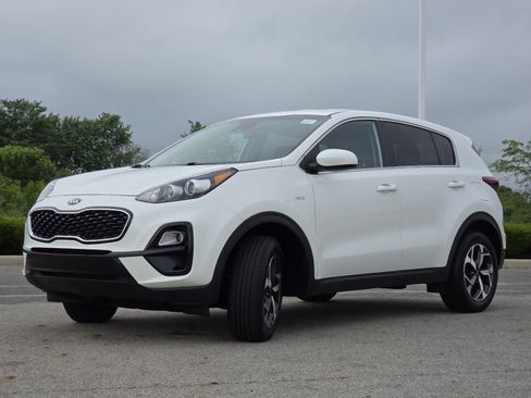 Used 2022 Kia Sportage LX AWD/4WD image 13