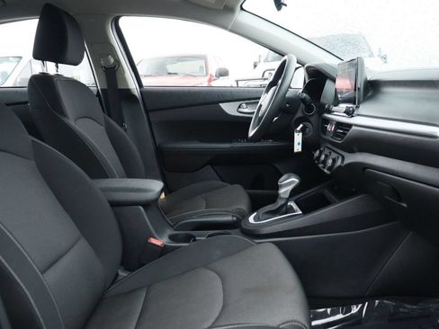 Used 2024 Kia Forte LXS FWD image 16