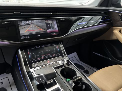 Used 2020 Audi Q8 Premium Plus image 18