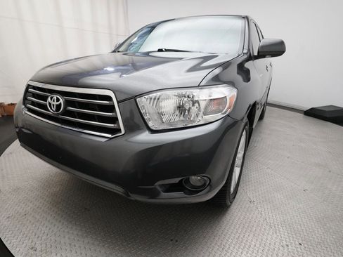 Used 2010 Toyota Highlander Limited FWD image 12
