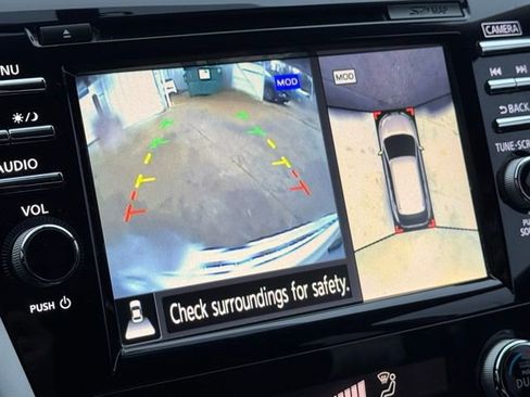 Used 2018 Nissan Murano Platinum w/ Cargo Package image 13