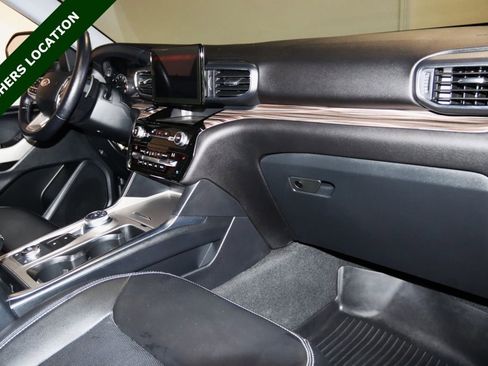 Used 2021 Ford Explorer Limited w/ Equipment Group 301A AWD/4WD image 62
