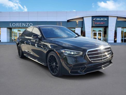 Used 2023 Mercedes-Benz S 500 4MATIC image 3