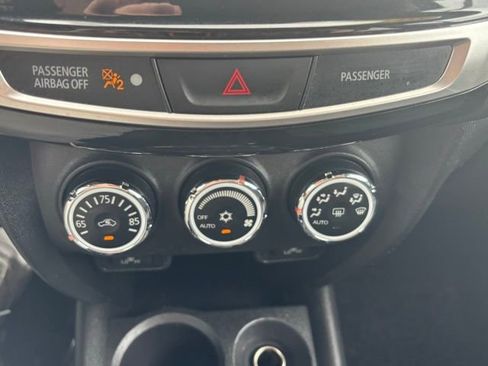 Used 2015 Mitsubishi Outlander Sport SE image 22
