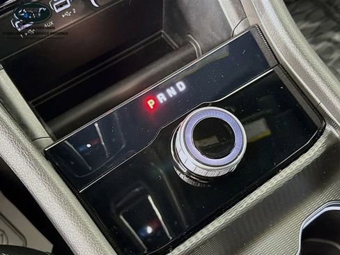 Used 2024 Jeep Grand Cherokee L Laredo image 16