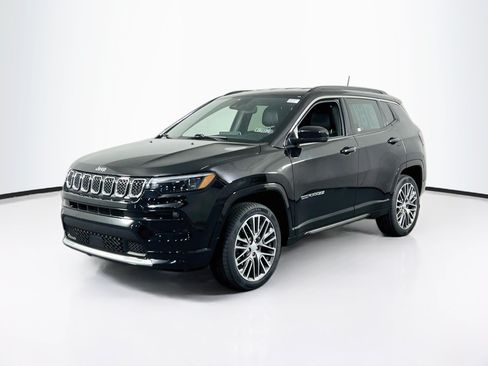 Used 2024 Jeep Compass Limited w/ Elite Group AWD/4WD image 1