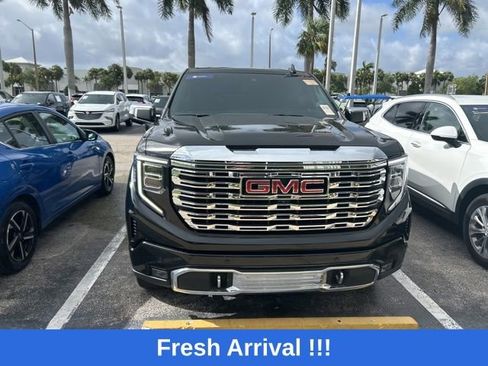 Used 2022 GMC Sierra 1500 Denali w/ Denali Reserve Package image 5