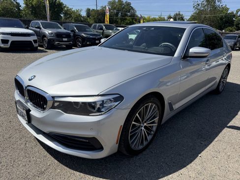 Used 2018 BMW 530i RWD image 1
