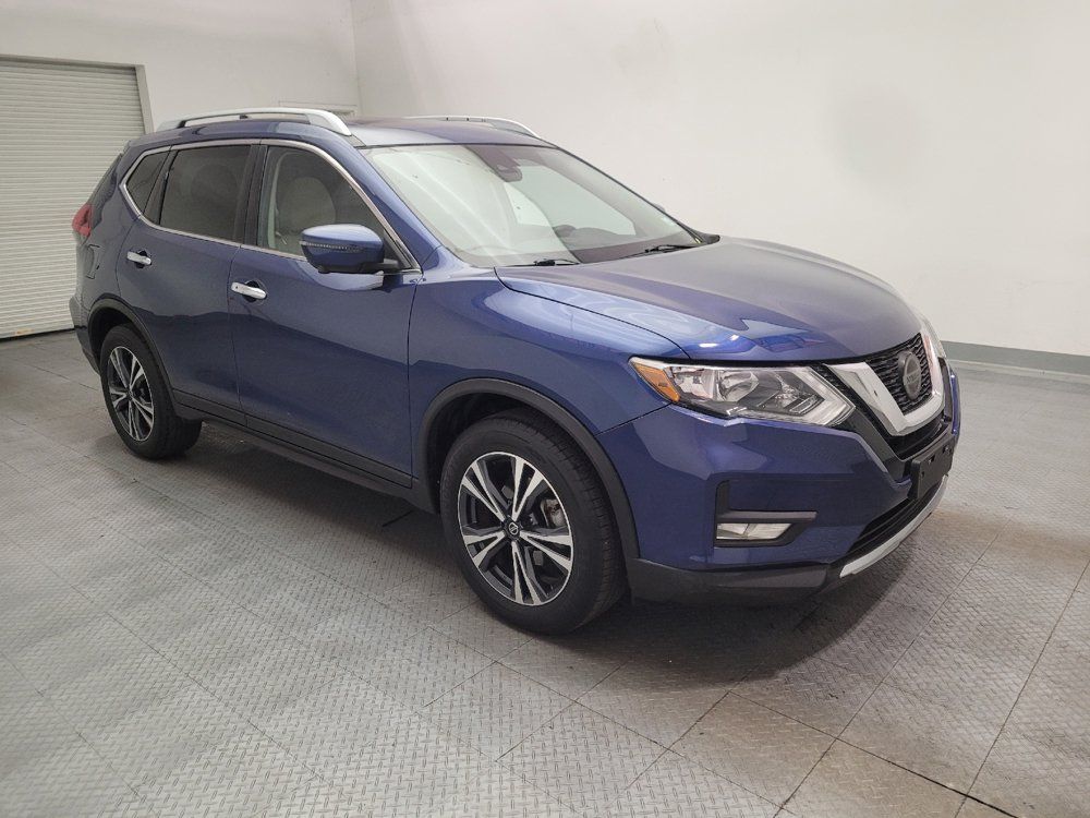 Used 2020 Nissan Rogue SV w/ Sun & Sound Touring Package FWD image 13