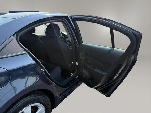 Used 2014 Chevrolet Cruze LT FWD image 31