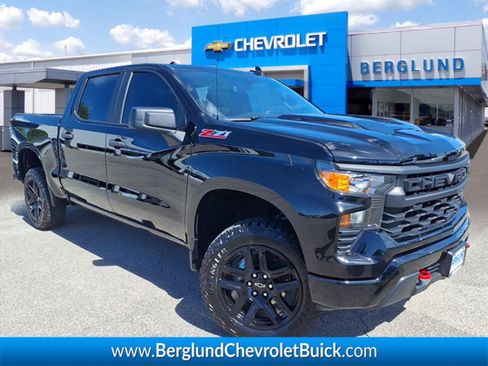 Used 2024 Chevrolet Silverado 1500 Custom Trail Boss AWD/4WD image 1