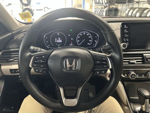 Used 2021 Honda Accord EX-L image 9