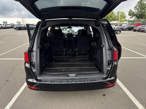 Used 2024 Honda Odyssey Sport image 33