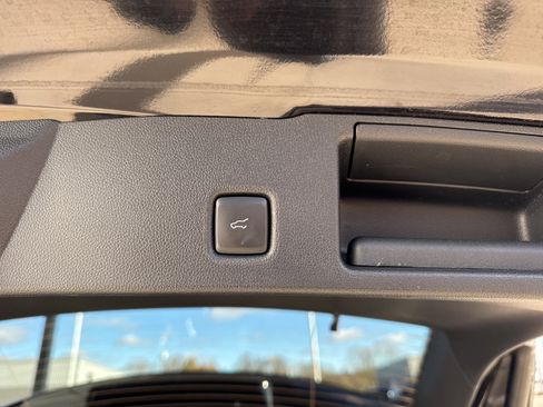 Certified 2023 Ford Escape Platinum image 38