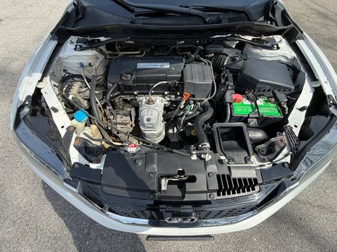 Used 2015 Honda Accord EX image 12