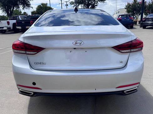 Used 2016 Hyundai Genesis 3.8 w/ Option Group 02 RWD image 8