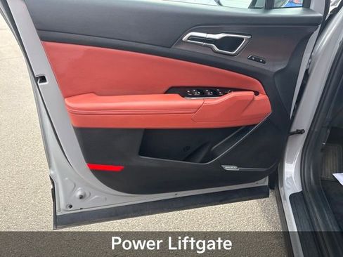 Used 2023 Kia Sportage SX image 11